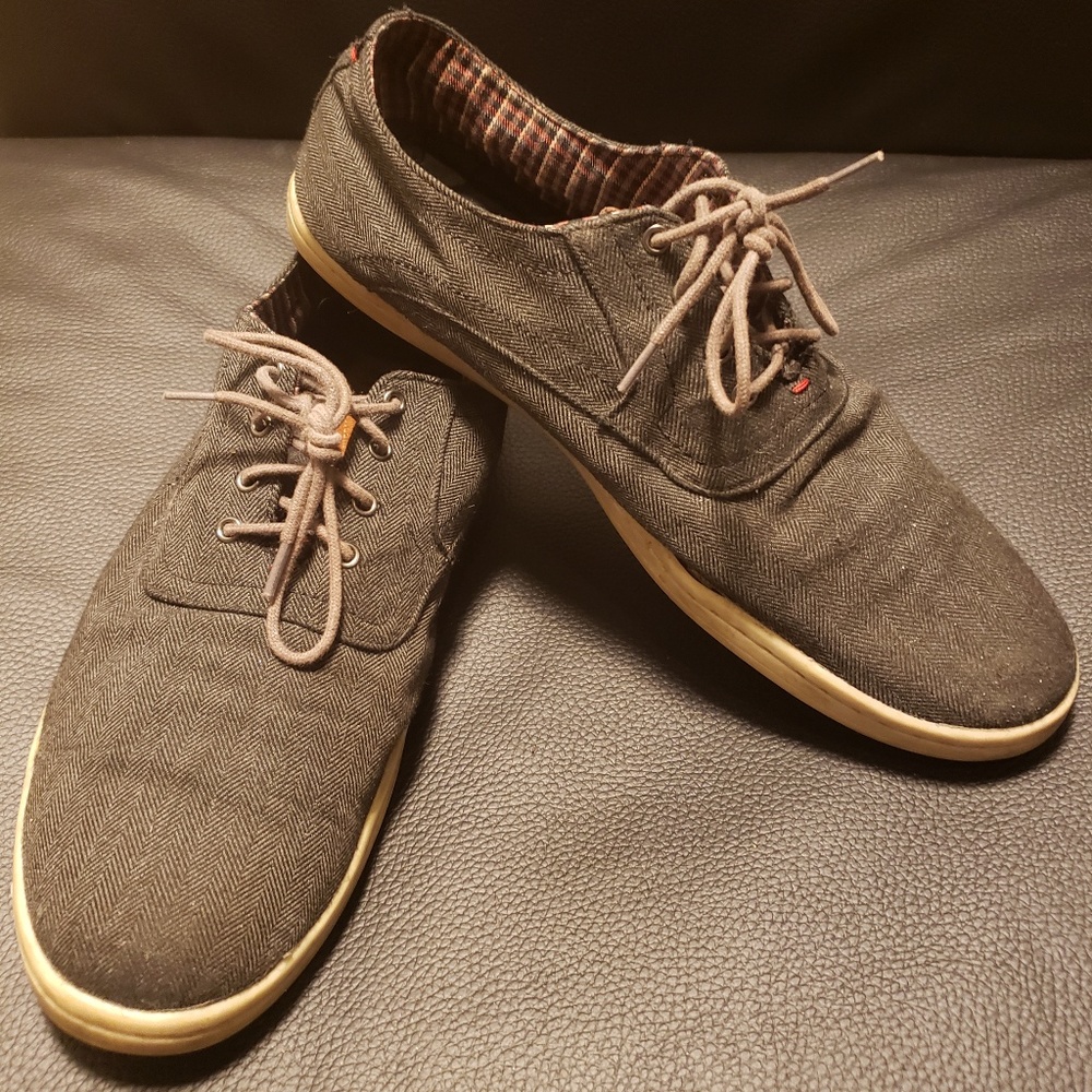 Ben Sherman Gray Canvas Sneakers - Picture 2 of 4